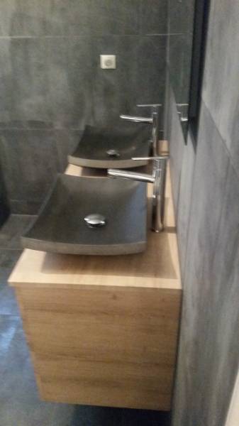 Salle de bain moderne après rénovation Toulon Var