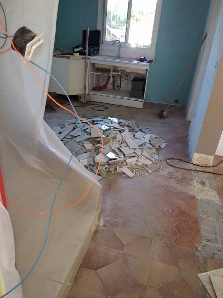 Travaux de rénovation de sol à Six-Fours 