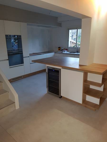 Création d'une cuisine ouverte à Six-Fours