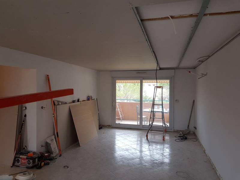 Création de faux plafonds pour une rénovation d'un appartement sur six-fours les plages
