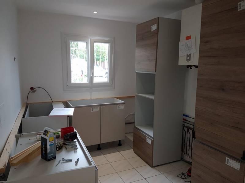 Devis pour rénover et poser une nouvelle cuisine près de Toulon dans le Var