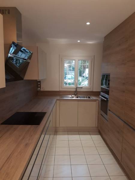 Devis pour rénover et poser une nouvelle cuisine près de Toulon dans le Var