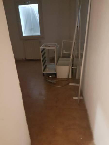 Créer une tête de lit sur-mesure à Hyères