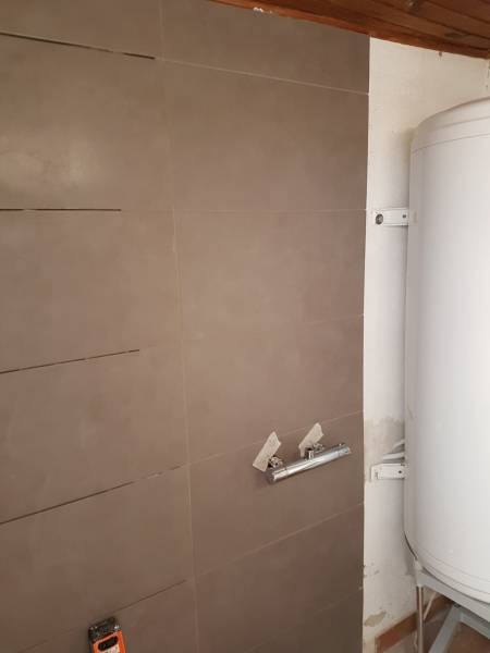 Création d'une douche pour une personne à mobilité réduite a Six-fours les plages