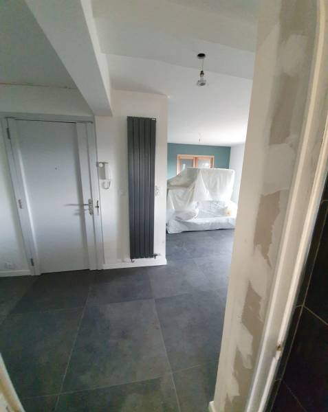 Pose de carrelage à Toulon dans le Var