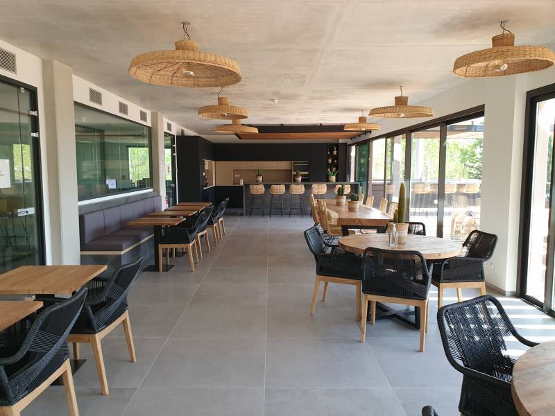 Aménager un réfectoire dans de nouveaux locaux professionnels à Hyères