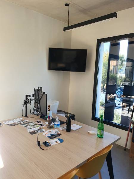 Raccordement électrique pour pose de télévisions à Hyères