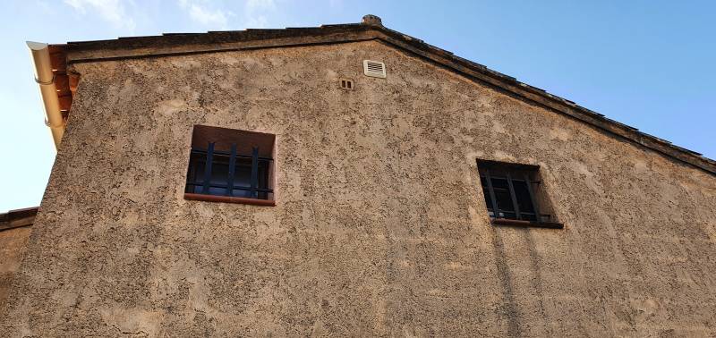 Création d'une fenêtre sur mur de façade à La Londes 83250