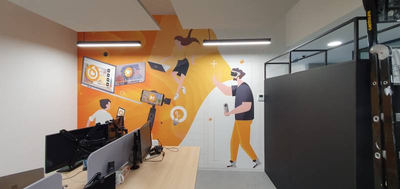 Tapisserie à motifs pour locaux professionnels à Hyères