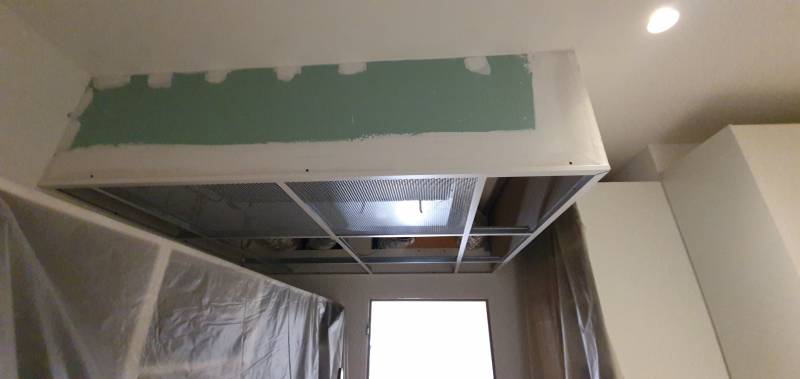 Travaux de rénovation pour refaire le coffre d'une climatisation à Ollioules