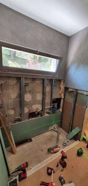 Refaire l'étanchéité d'une baignoire à Ollioules