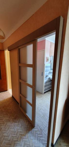 Pose d'une porte coulissante à La Londe