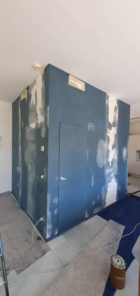 Mise en peinture d'un dressing à Ollioules Var