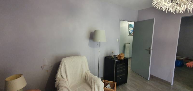 Détapissage avant mise en peinture de murs Toulon
