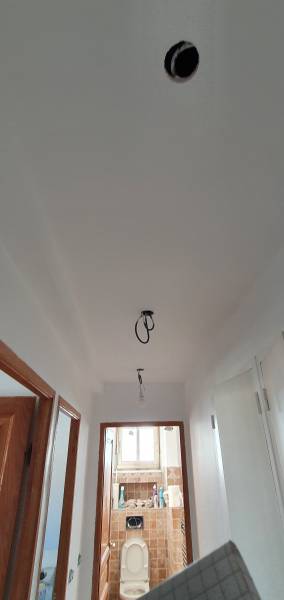 Réaliser un fond plafond éclairé à Toulon