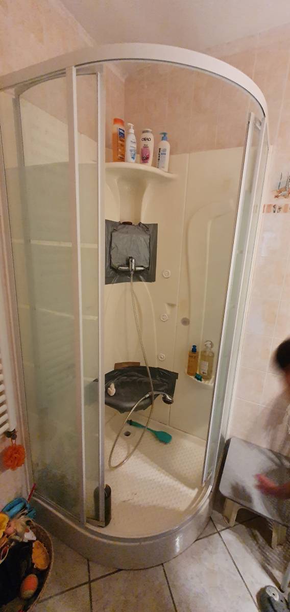 Remplacer une douche par une douche PMR La Farlède