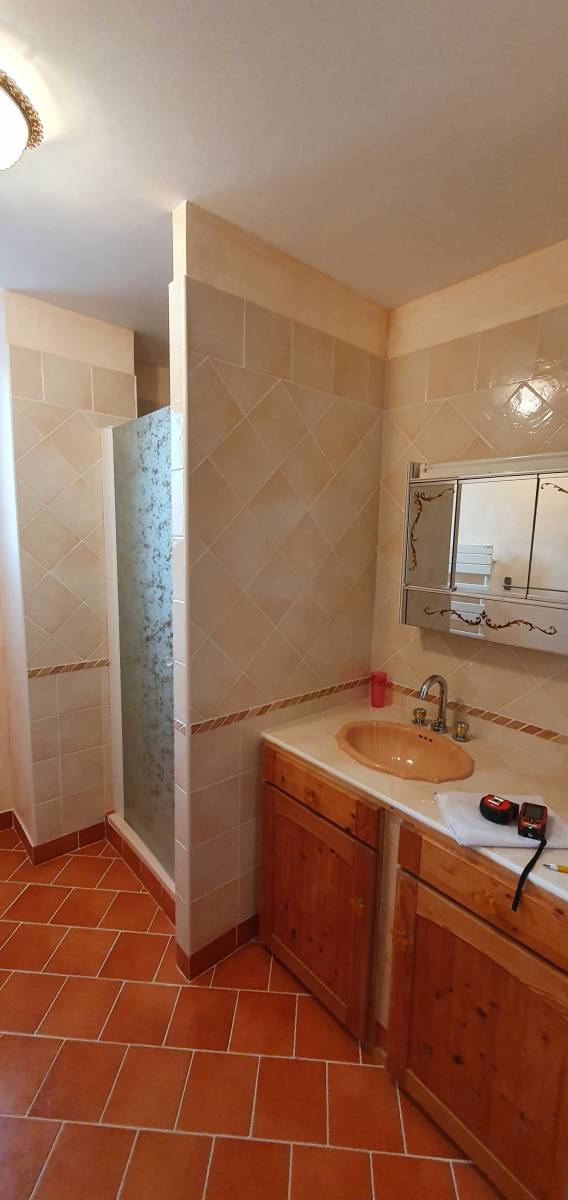 Remplacer un meuble vasque Cavalaire 