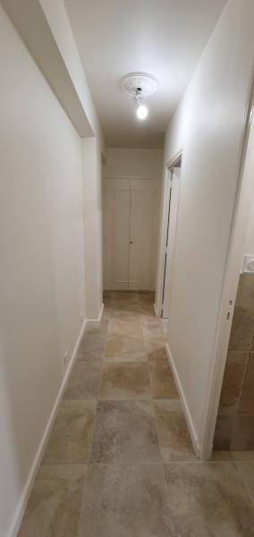 Peintres en bâtiment pour rénovation d'appartement Toulon