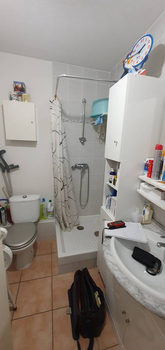 Professionnel agréé pour sécuriser une douche à La Garde