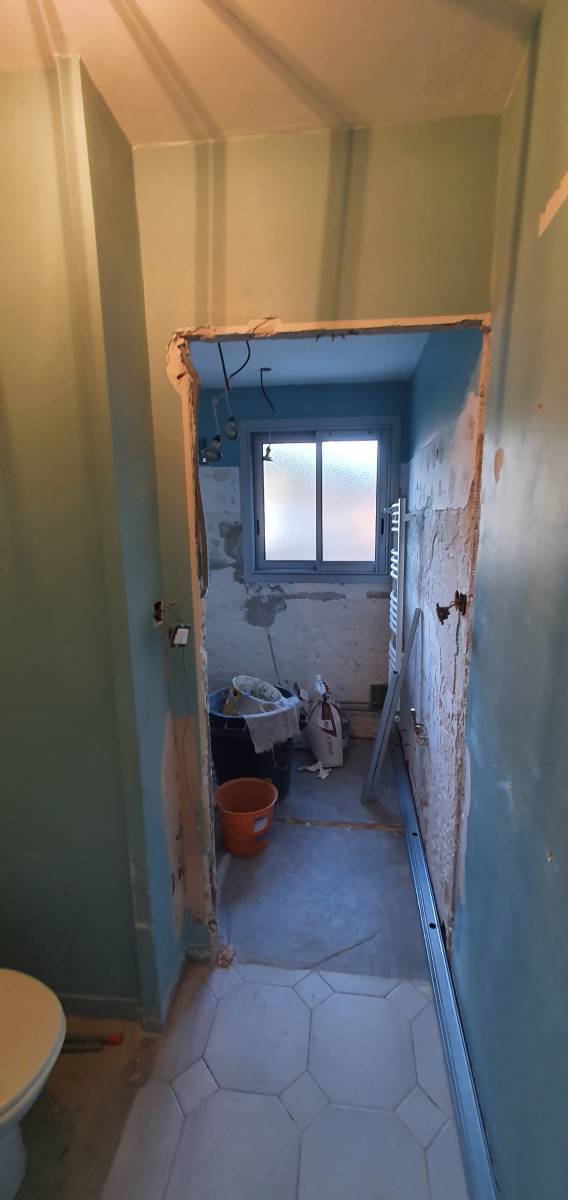Travaux de plâtrerie pour rénover une salle de bain Toulon