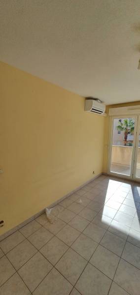 Electricien pour déplacer une clim à Hyères