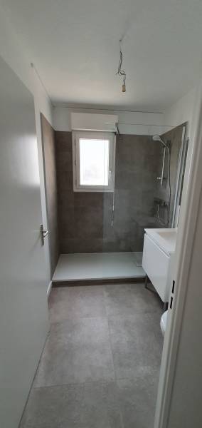 Coût pour refaire une salle de bain Hyères