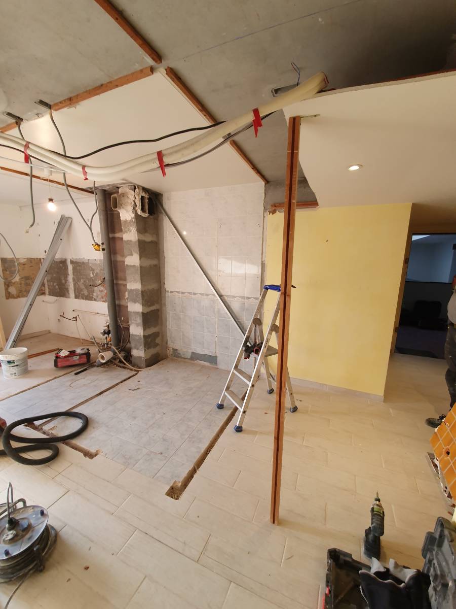 Passage de câbles pour climatiseurs à Bandol