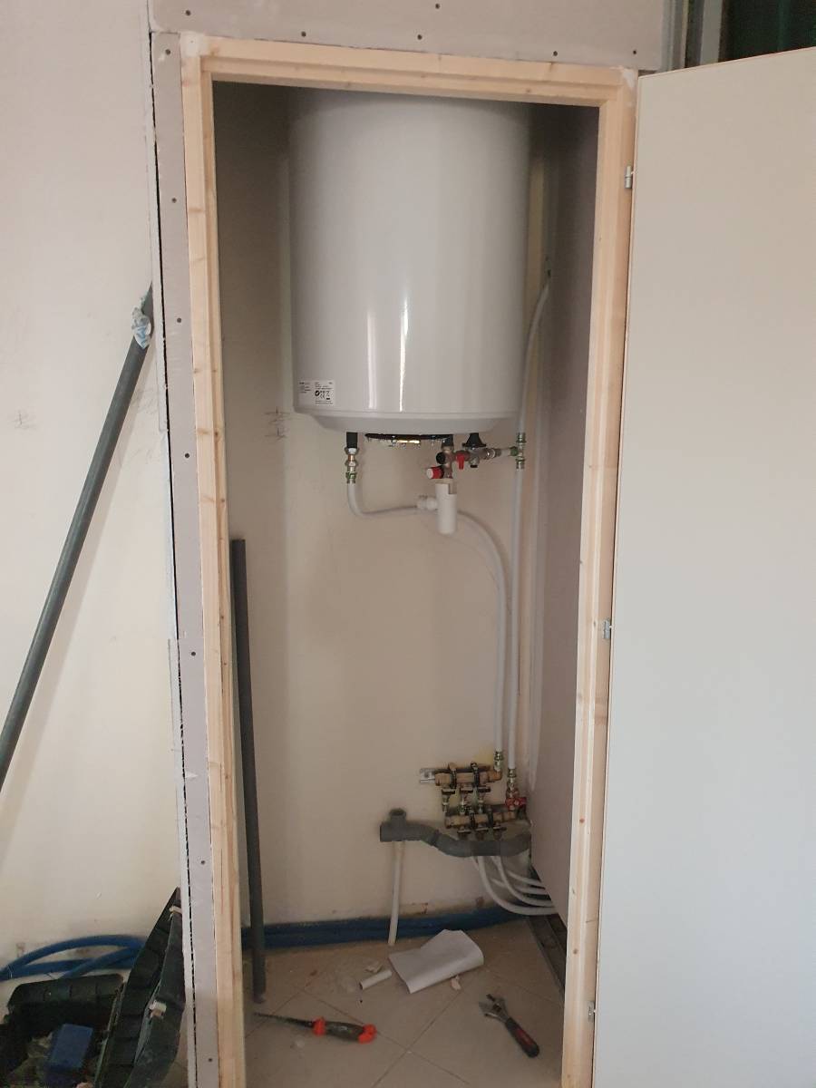 Cumulus cylindrique avec placard Hyères