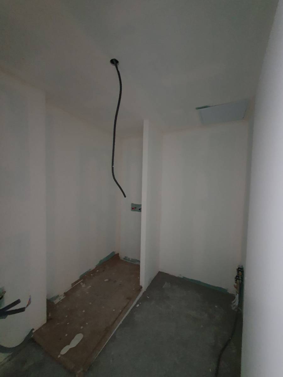 Aménagement placard coulissant et dressing sur-mesure en rénovation à Hyères