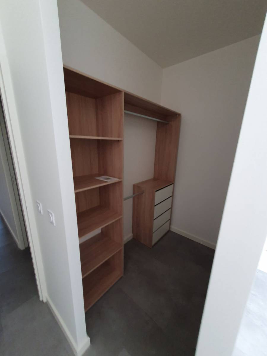 Aménager un dressing en rénovation à Hyères
