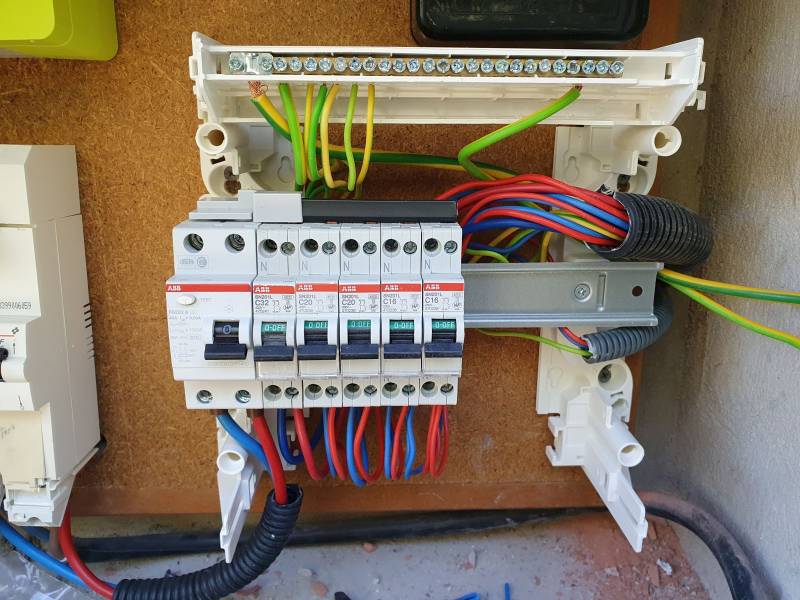 Rénovation électrique Le Pradet