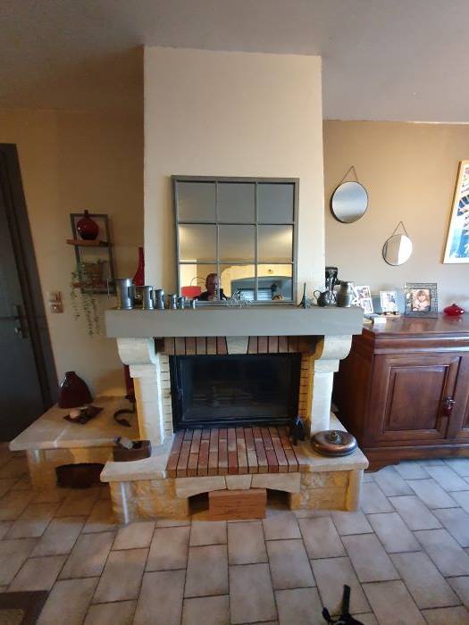 Remplacer une cheminée par un mur en pierre Toulon