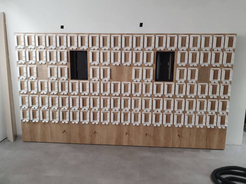 Monter du mobilier commercial Fréjus