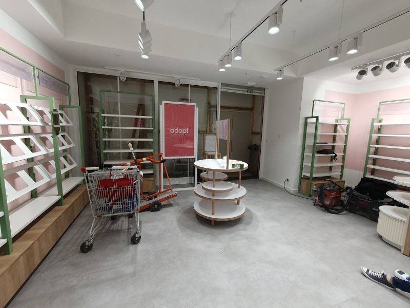 Monter et agencer le mobilier d'un magasin Fréjus