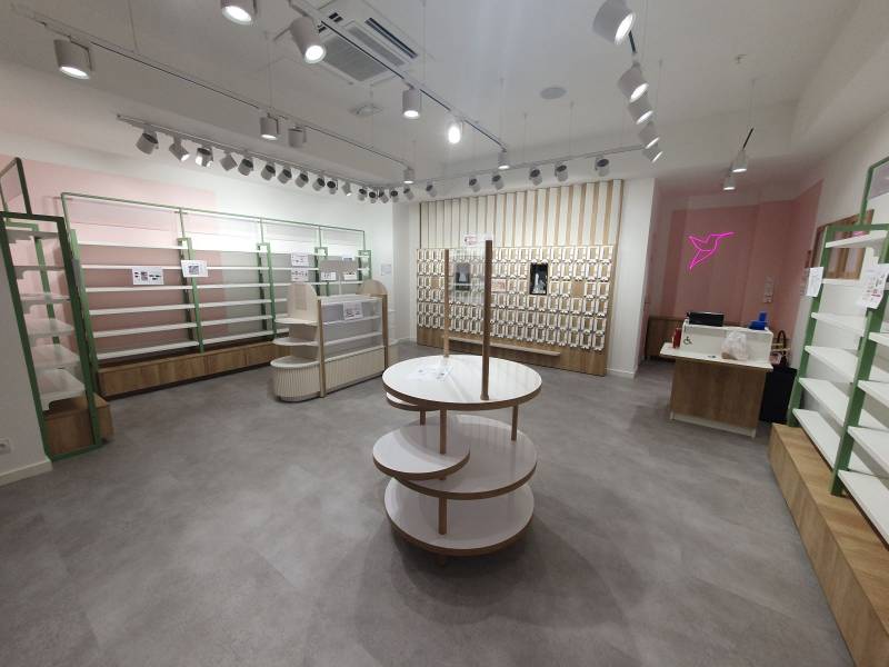 Meuble de vente central Fréjus