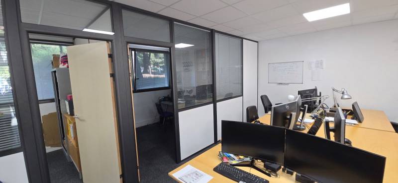 Aménager des bureaux dans un open space Six-Fours