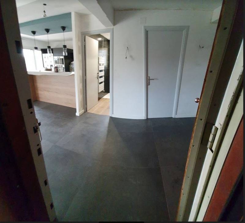 Rénovation du sol dans une maison à Toulon