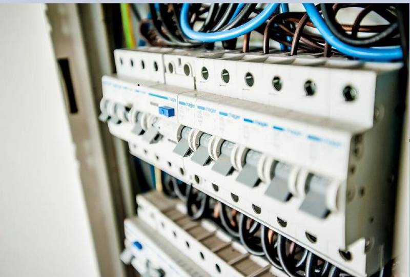 Remise au normes d'un tableau électrique entreprise à La Valette du Var