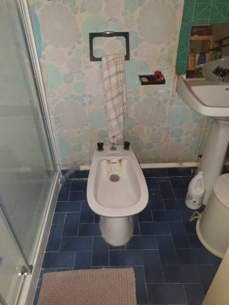 Eliminer le bidet pour salle de douche PMR La Farlède