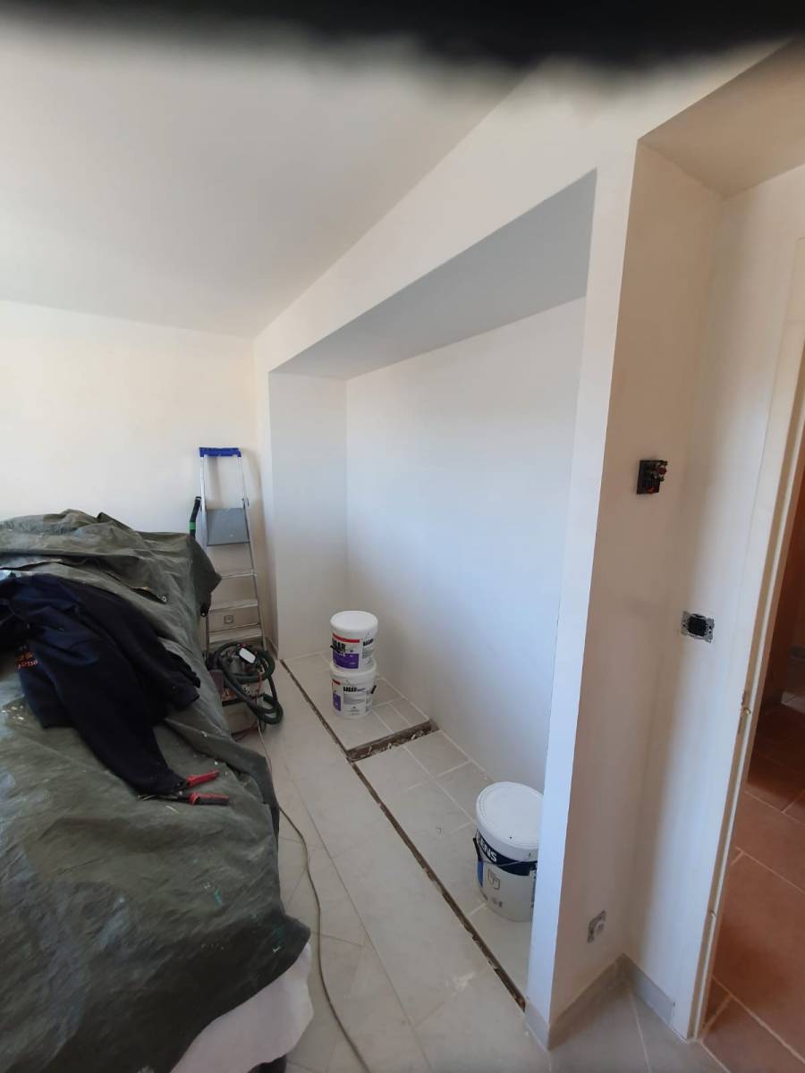 Repeindre l'intérieur d'un placard à Cavalaire