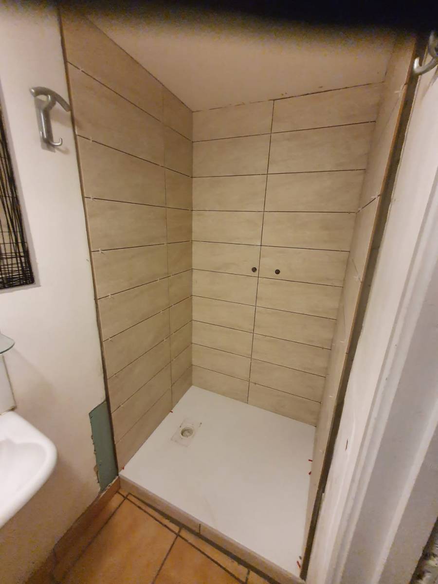 Professionnel pour refaire une douche Hyères