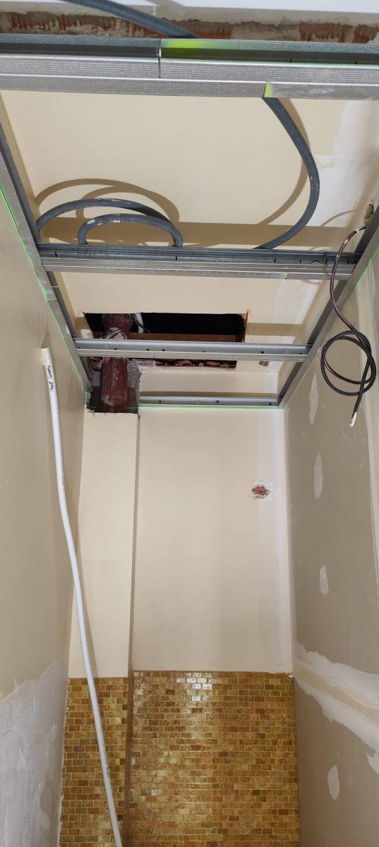 Cablage dans faux plafond Hyères