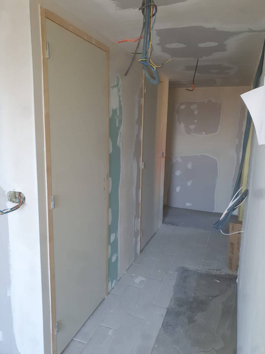 Pose d'huisseries et blocs-portes Bandol