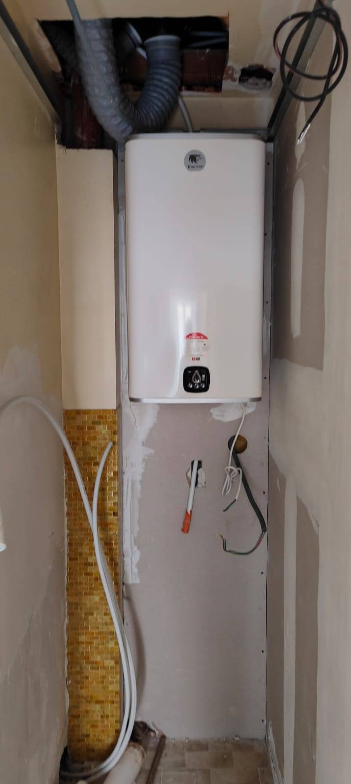 Pose d'un cumulus plat à Hyères