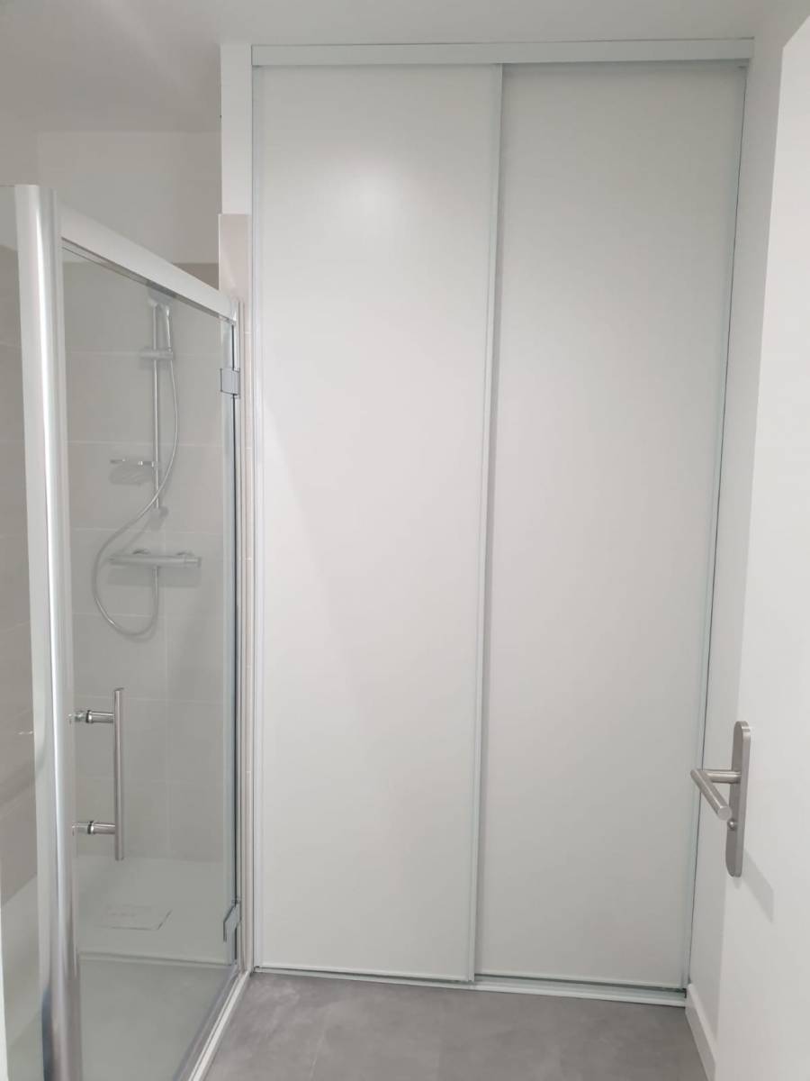 Créer et aménager un placard pour salle-de-bain Hyères