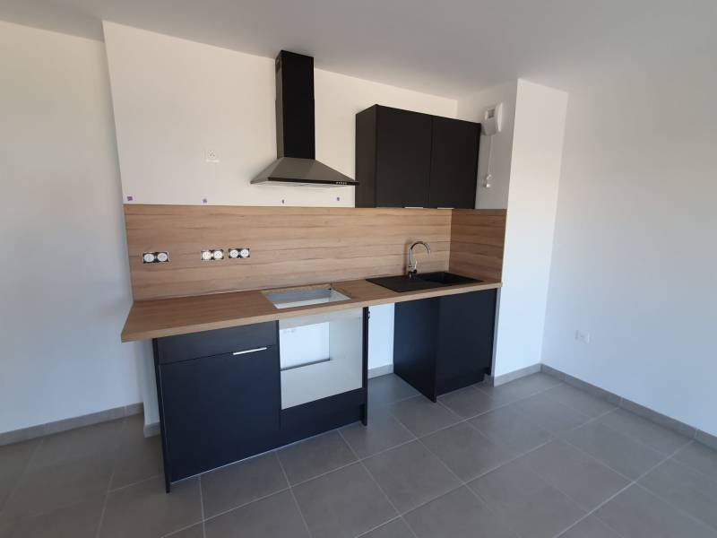 Installation d'une cuisine dans le neuf à Hyères