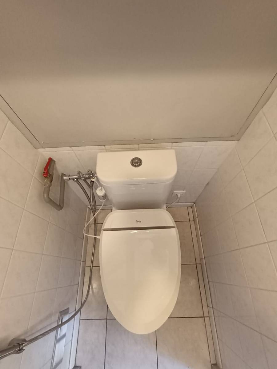 WC japonais La Garde