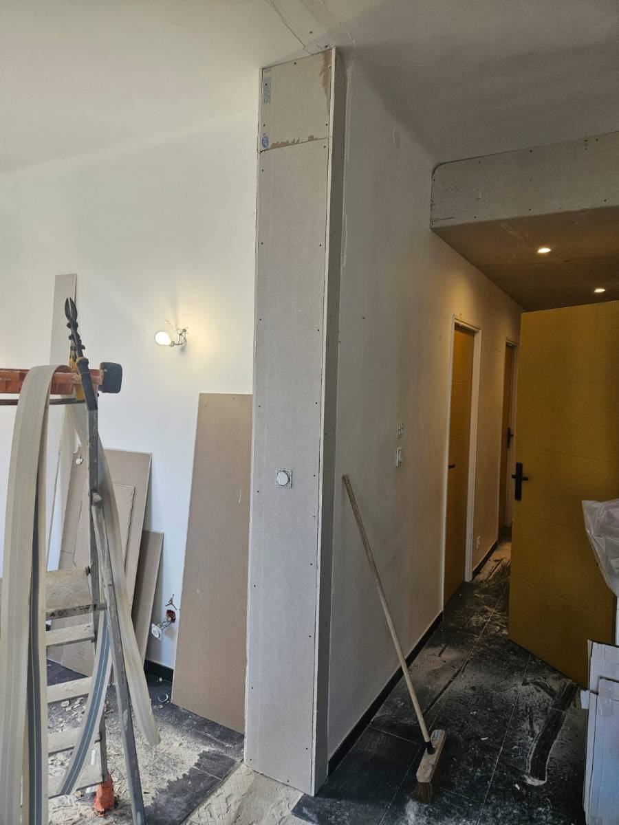 Ouverture d'une cuisine sur le salon Toulon