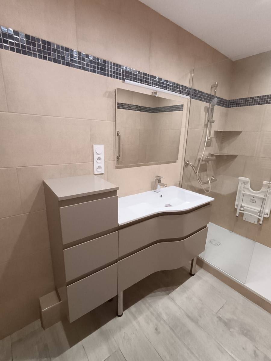 Rénovation SDB avec douche senior La Valette du Var