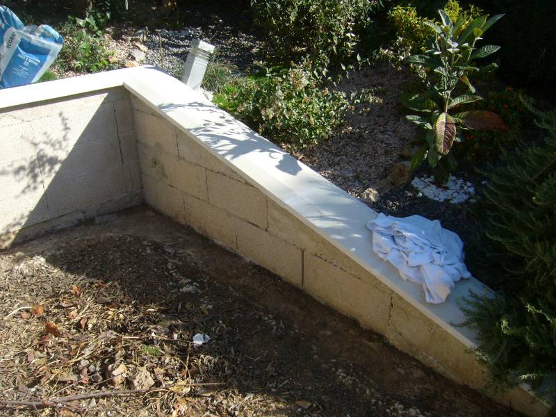 Création de mur de pierre de parement pour votre jardin près de Toulon